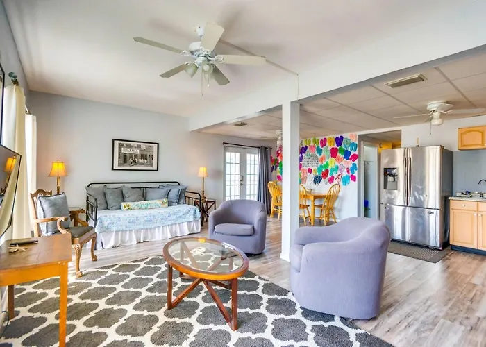 Whole Triplex W Decks, Views And Space Pensacola