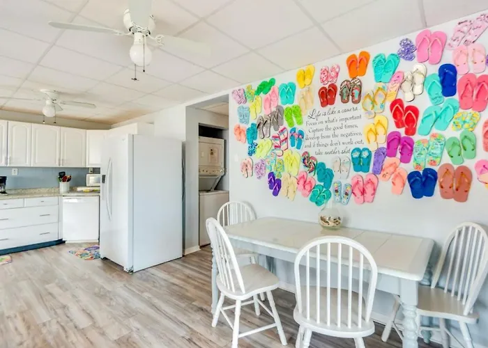 Holiday home Whole Triplex W Decks, Views And Space Pensacola