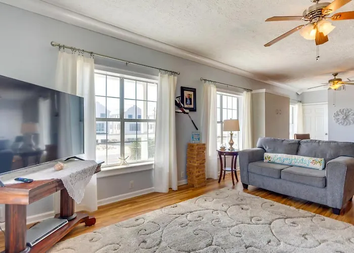 Whole Triplex W Decks, Views And Space * Pensacola