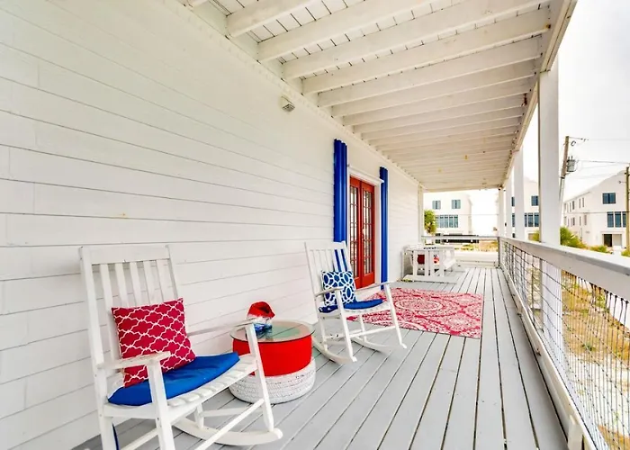 Whole Triplex W Decks, Views And Space