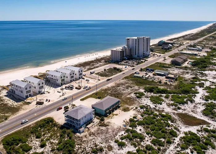 Holiday home Whole Triplex W Decks, Views And Space